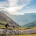 Alpenglueck