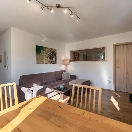 Alpenglueck Sankt Jakob in Haus